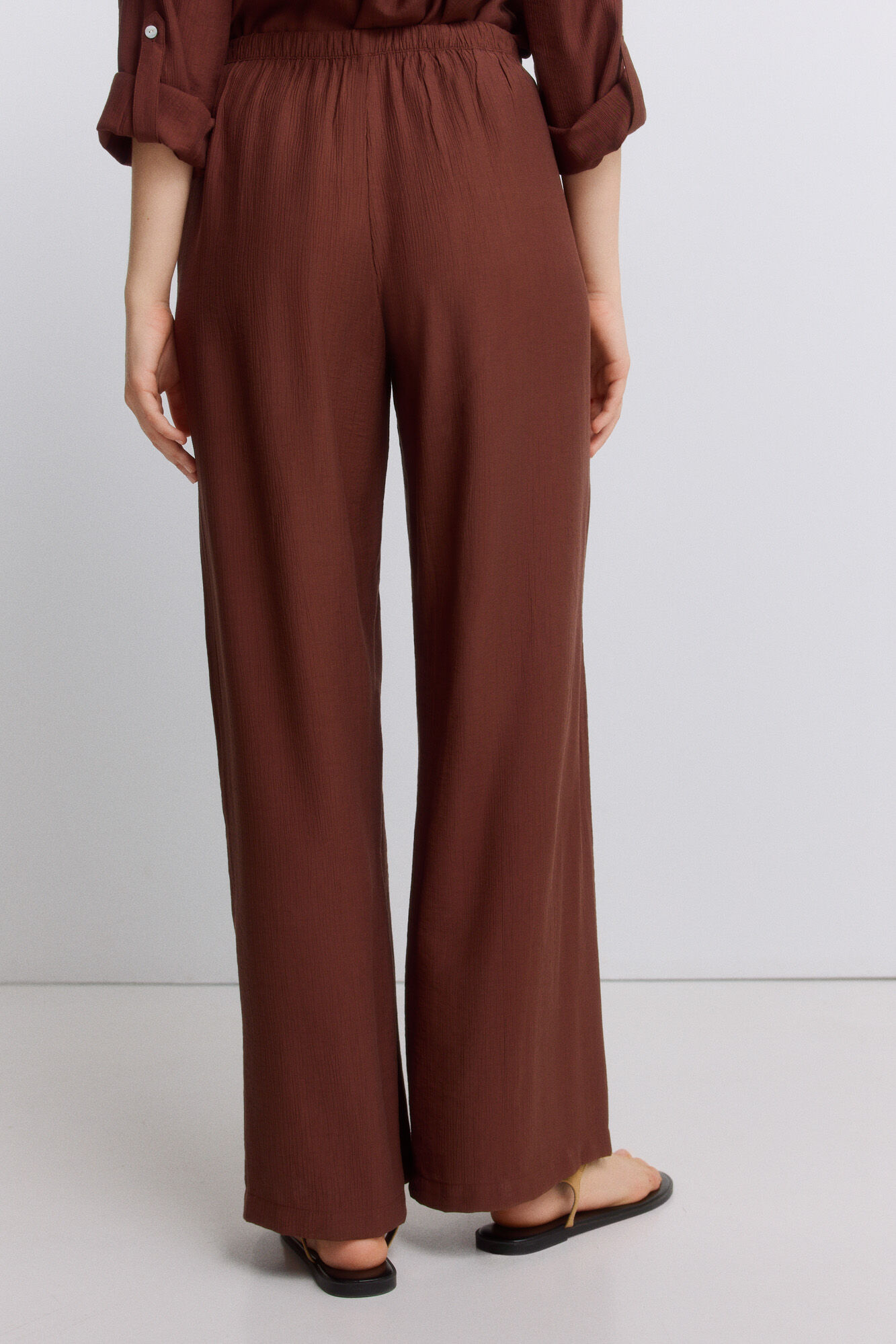 Springfield Cal&ccedil;a comprida fluida larga