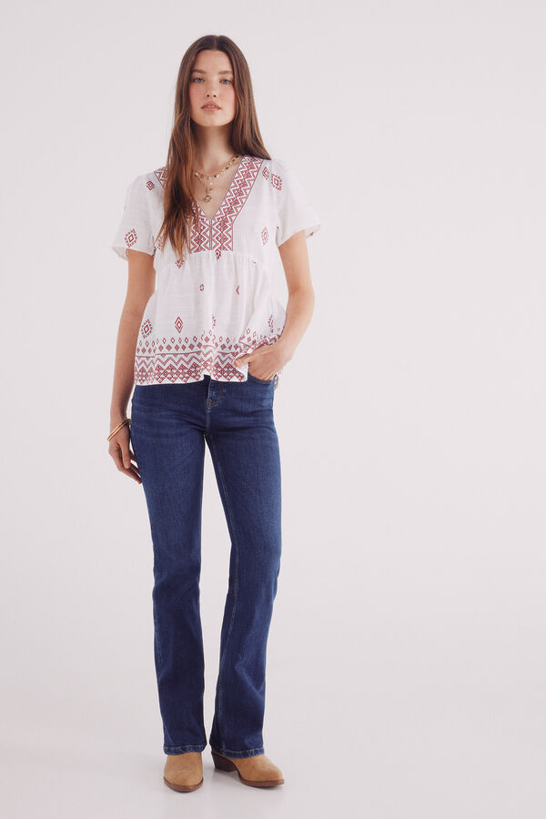 Springfield Blusa com motivos étnicos e decote orlado vermelho