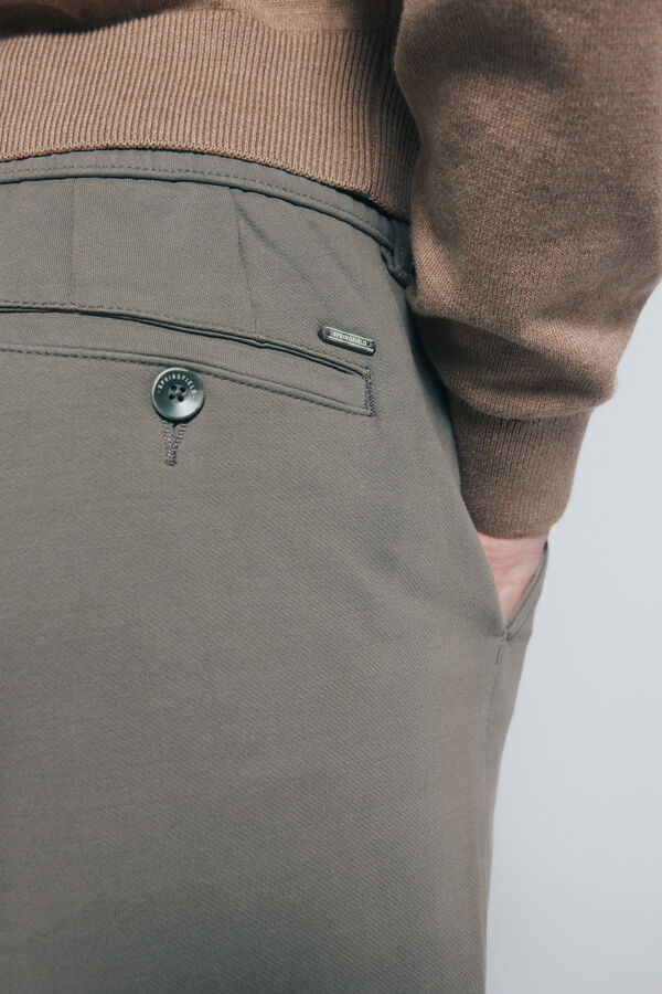 Springfield calças chino slim fit confortáveis bege