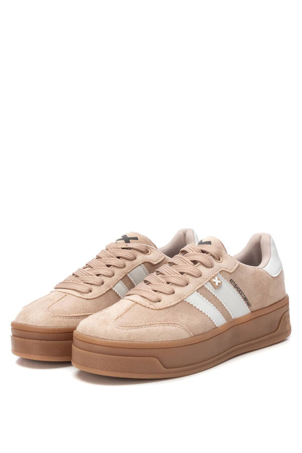 XTI T&eacute;nis de Camur&ccedil;a Sint&eacute;tica Retro Com Faixas bege