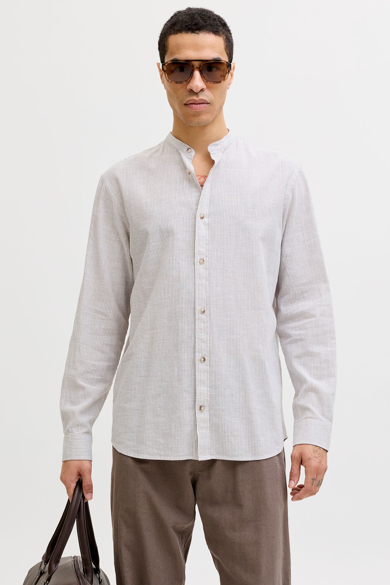 Jack & Jones Camisa regular fit gola mao