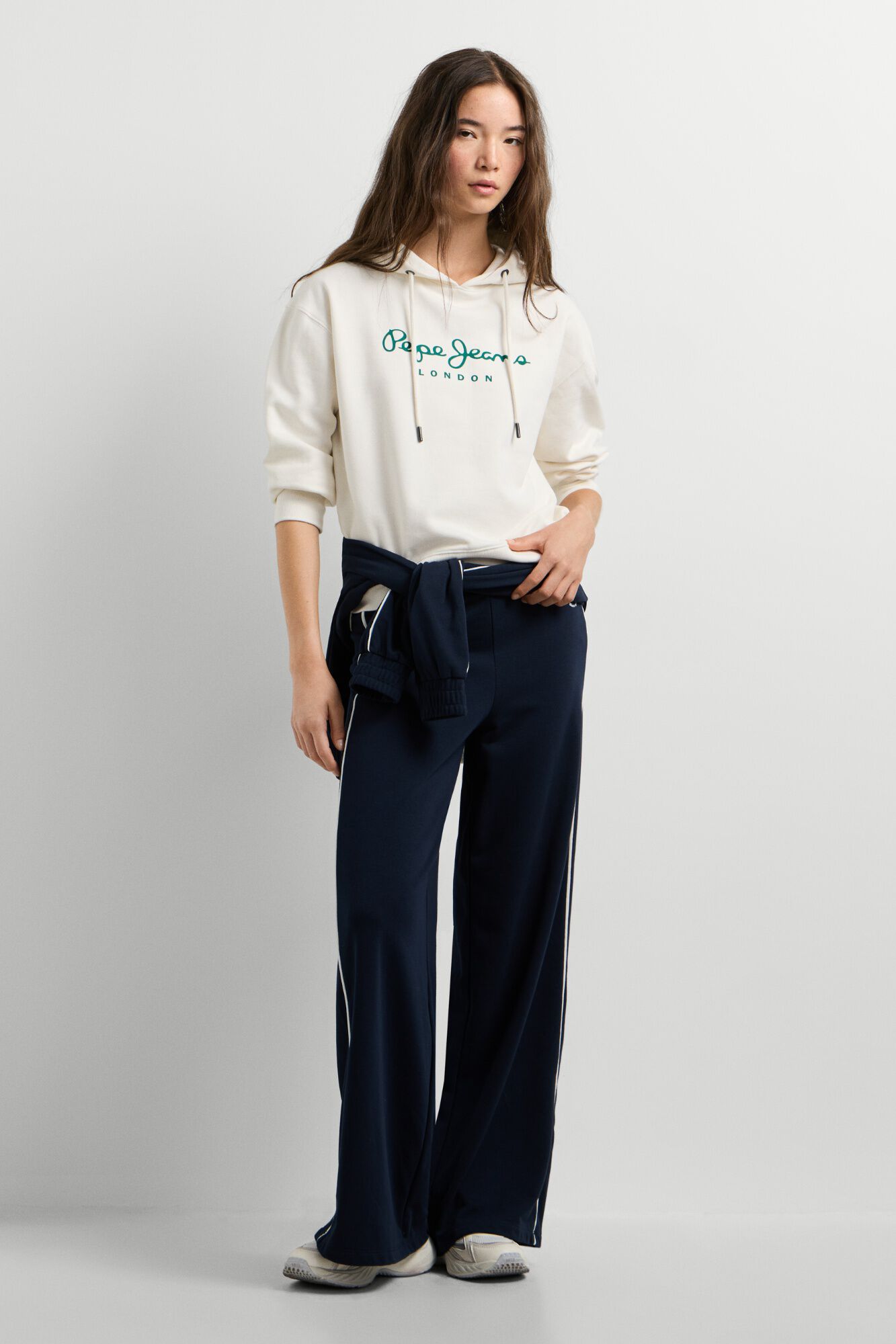 Pepe Jeans Sweatshirt com capuz e log&oacute;tipo