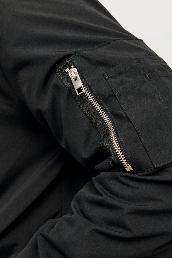 Jack & Jones PLUS Blus&atilde;o bomber preto