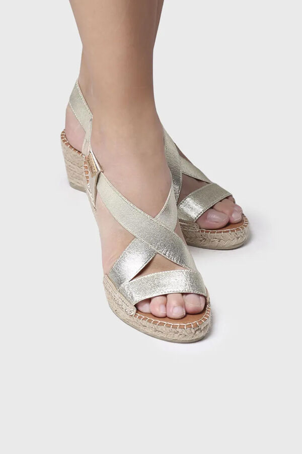 Toni Pons Sandália plataforma metálica com tiras elásticas estampado