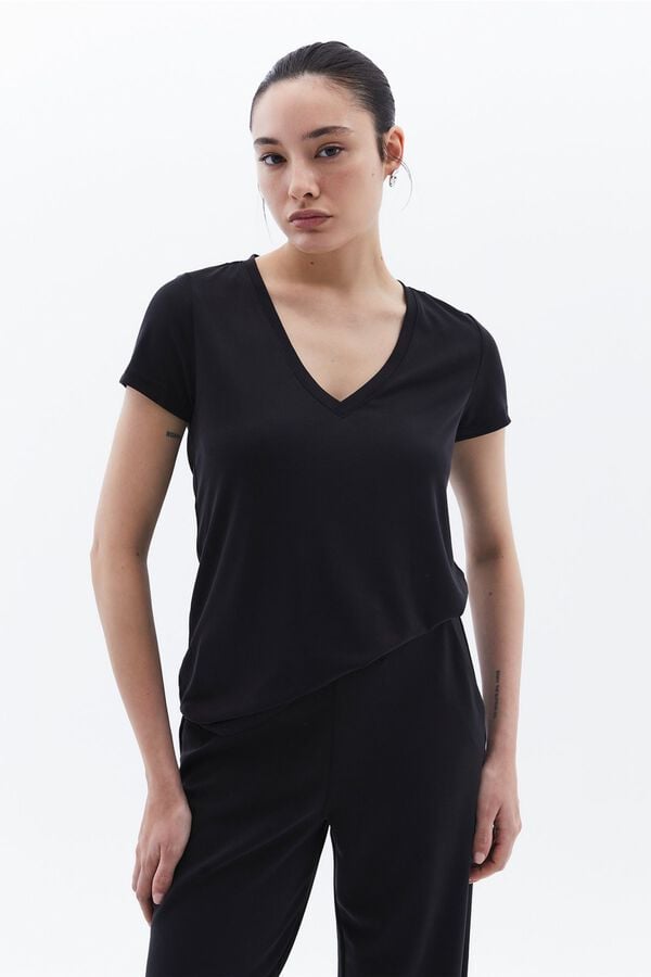 Oxxo T-shirt de manga curta com decote em bico preto