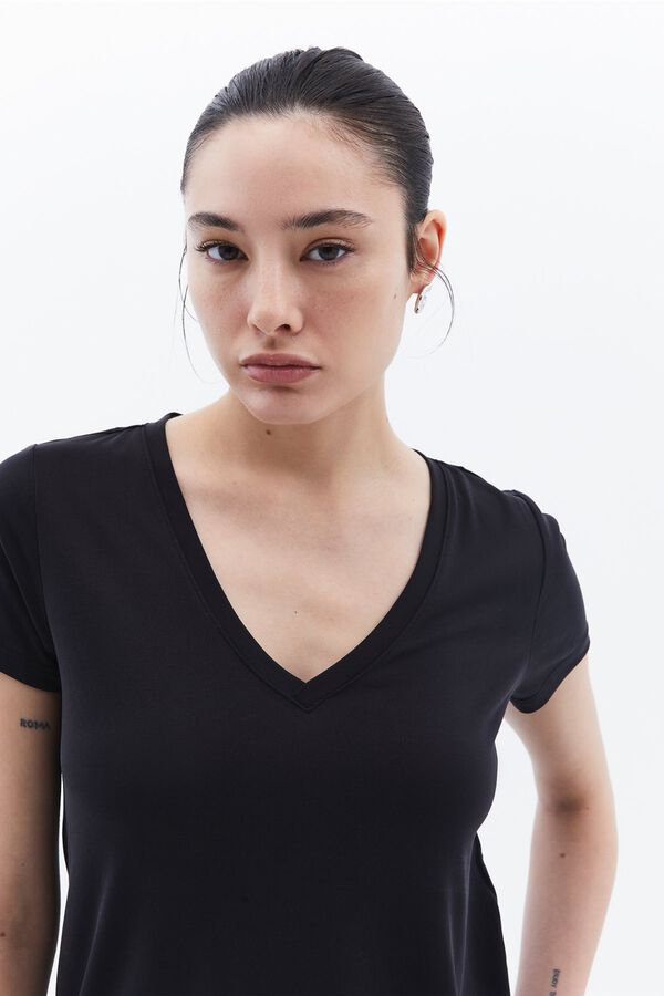 Oxxo T-shirt de manga curta com decote em bico preto
