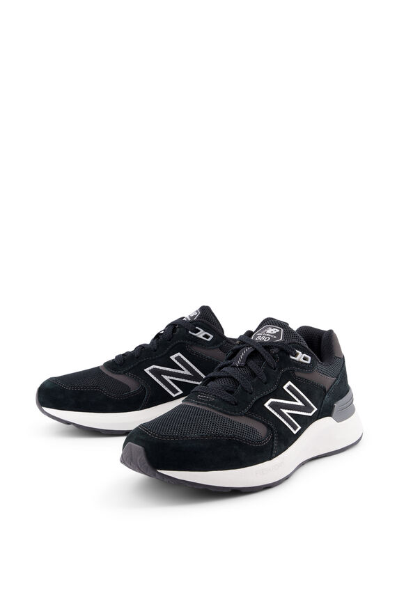 Zapatilla Casual FreshFoam Walking 880 v7