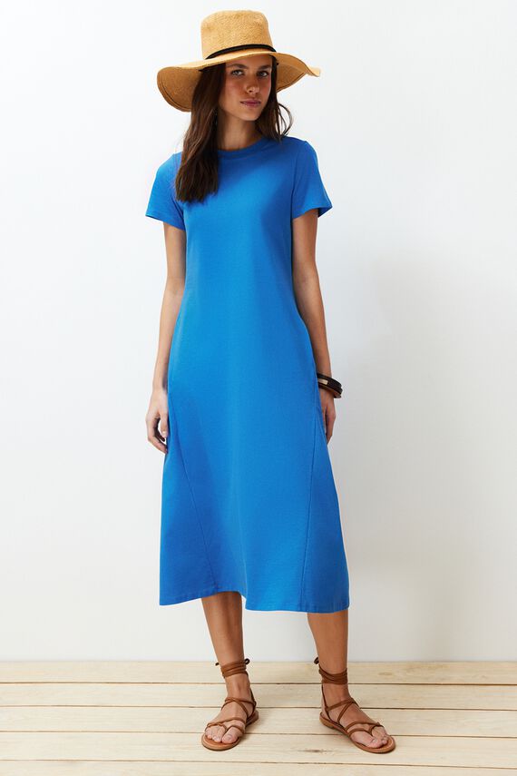 Vestido midi estilo camiseta