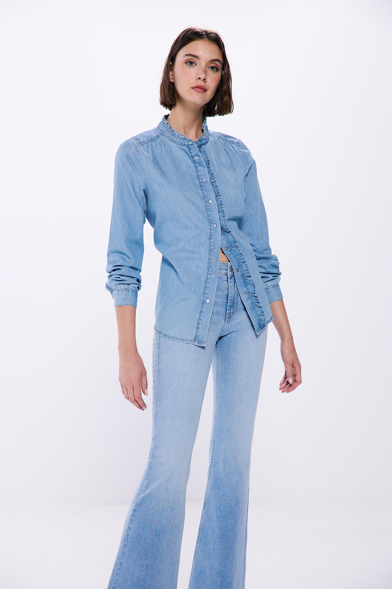 Blusa vaquera volantes Blusas de mujer Cortefiel