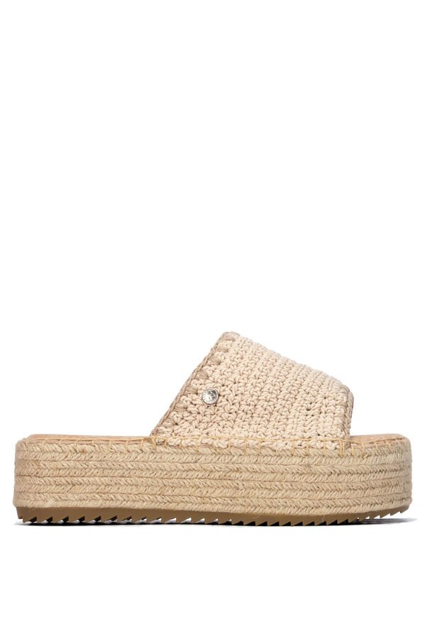 XTI Sand&aacute;lia de plataforma bege