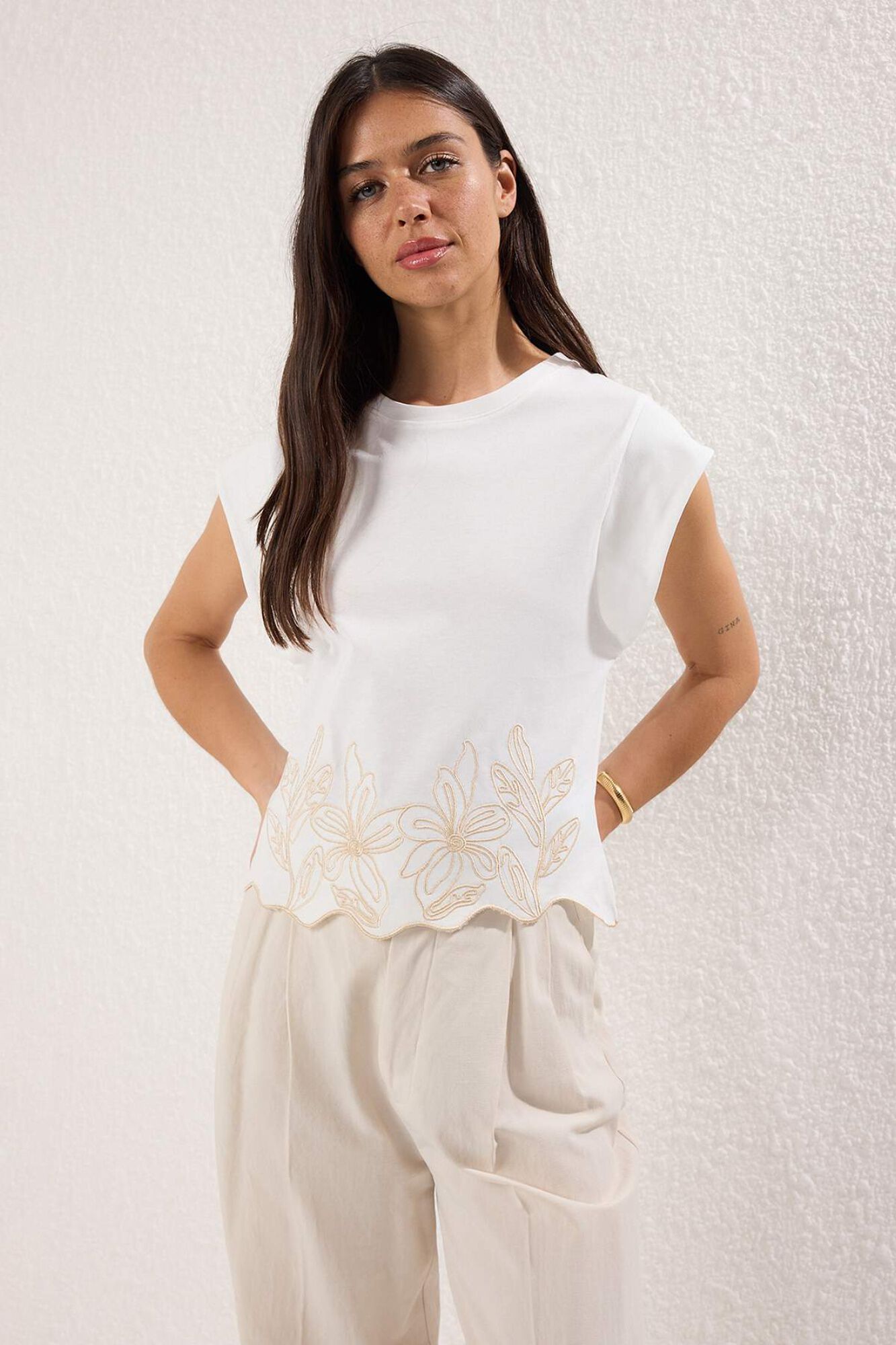 Trendyol T-shirt regular fit de manga curta