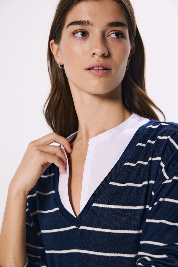 Springfield Combined neckline V -shirt blue