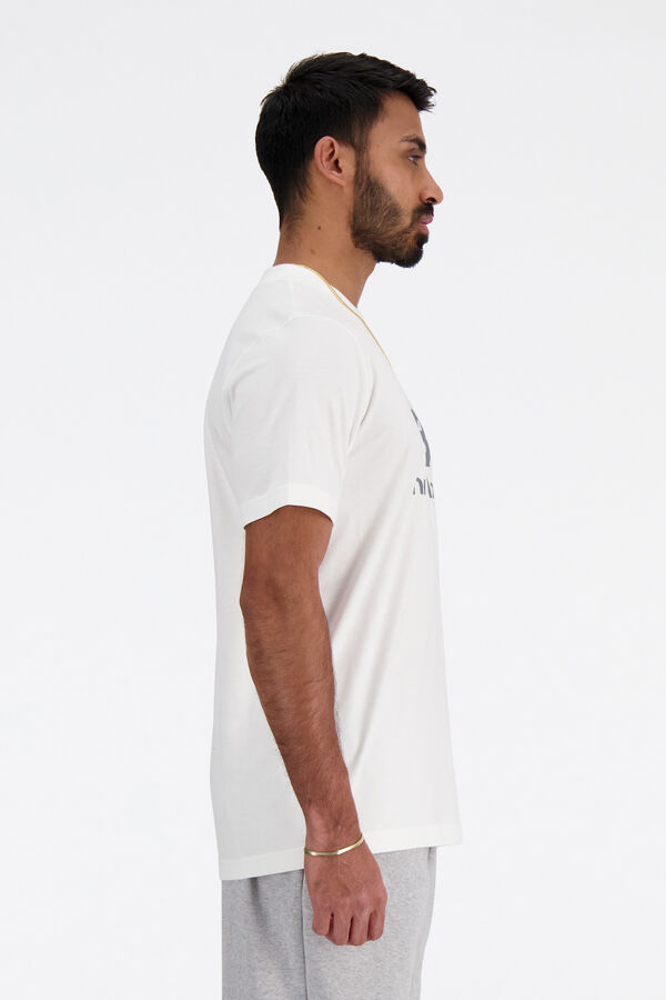 New Balance Camiseta com logotipo Sport Essentials branco