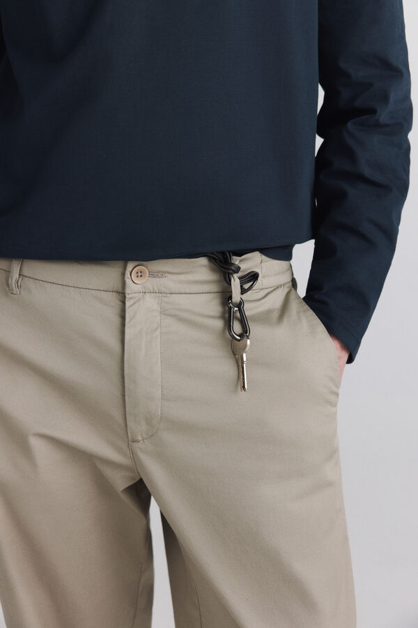 Springfield Cal&ccedil;a leve straight fit cru