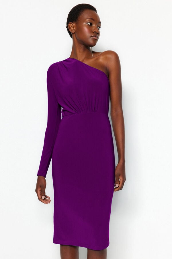 Trendyol Vestido midi de malha com ombros à mostra rosa