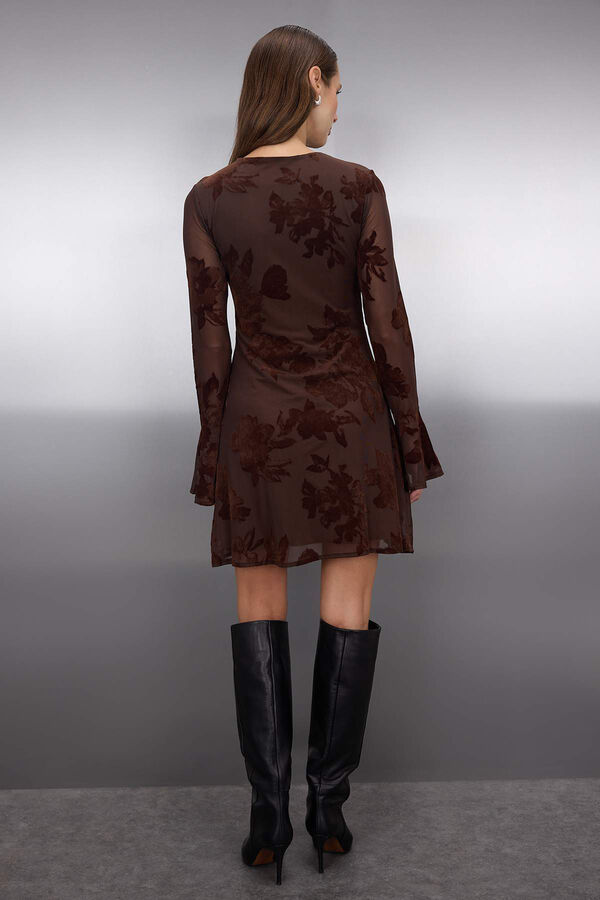 Trendyol Vestido mini com efeito transparente cru