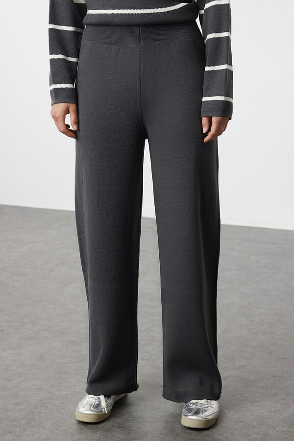 Trendyol Conjunto de camisola e cal&ccedil;a cinzento