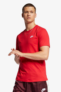 Springfield Camiseta Nike Sportswear Club estampado rojo