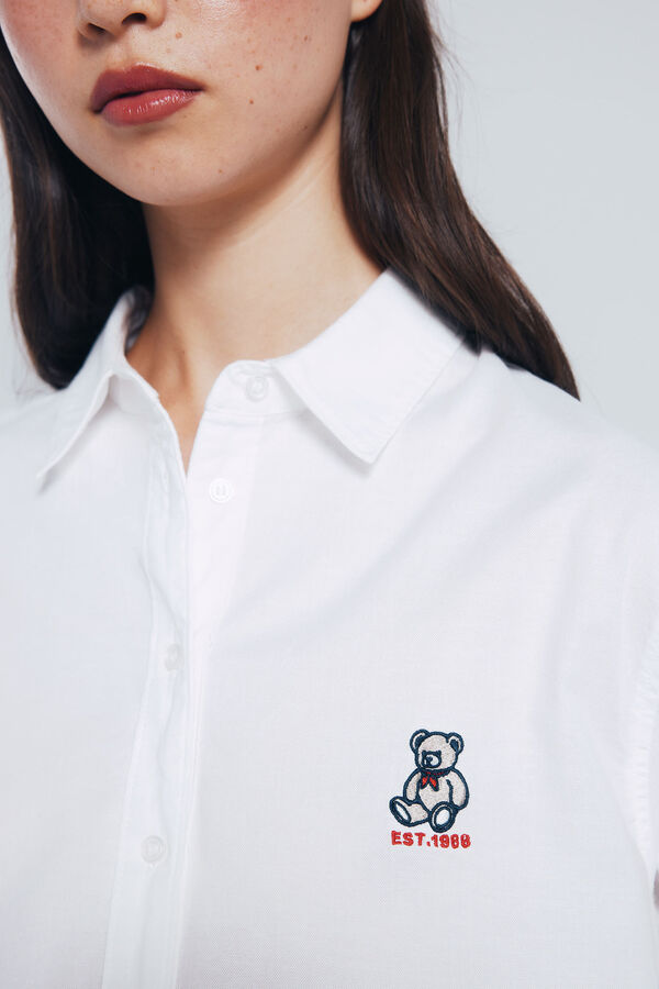 Springfield Camisa oversized bordado osito blanco