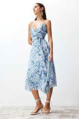 Trendyol Vestido midi de tirantes lazo azul