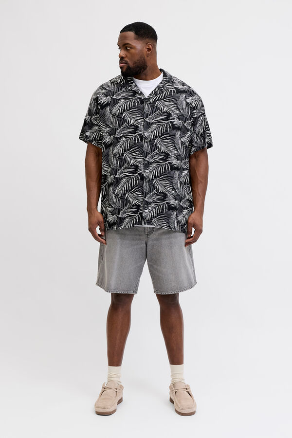 Jack & Jones PLUS Camisa resort estampado tropical negro