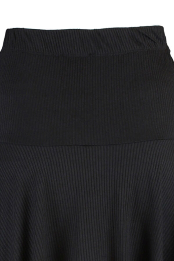 Trendyol Saia-cal&ccedil;&atilde;o com detalhes de renda preto