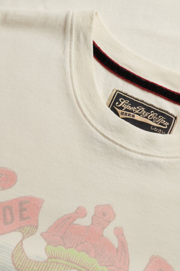 Superdry T-shirt de manga curta com estampado japon&ecirc;s na frente bege