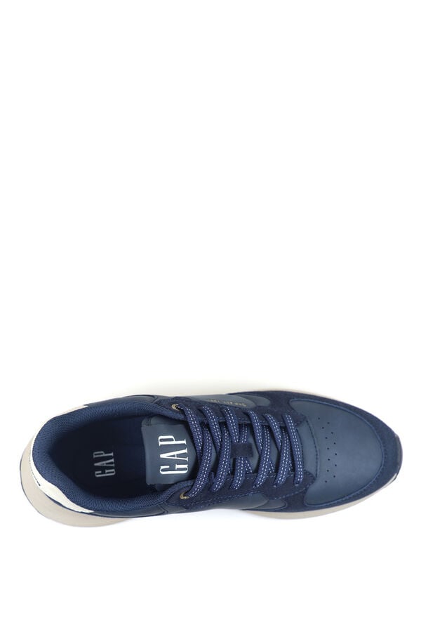 GAP Sapatilhas efeito pele logo branco