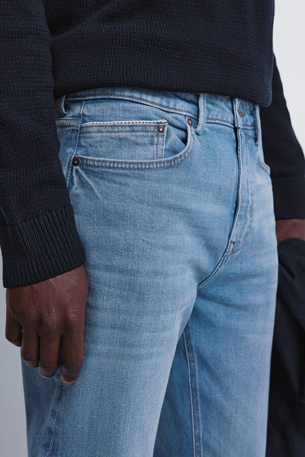 Springfield Calça jeans slim fit com lavagem média azul