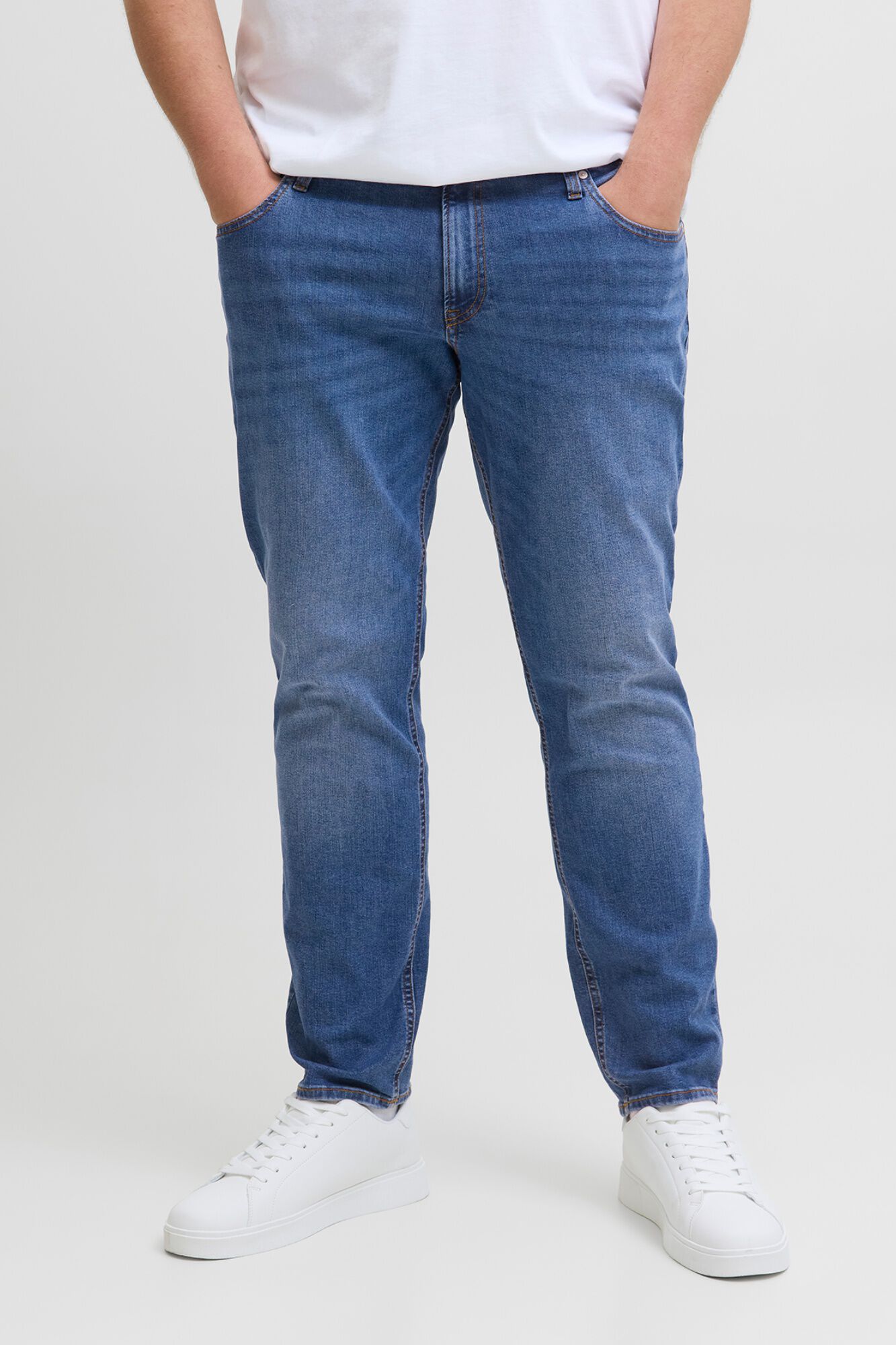 Jack & Jones PLUS cal&ccedil;a jeans slim fit de cinco bolsos