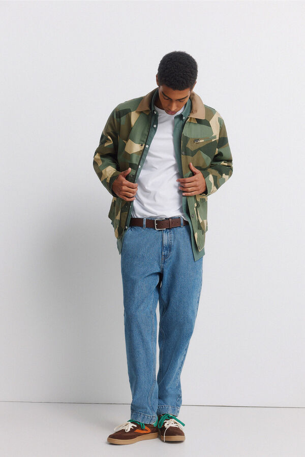 Springfield Parka camuflada gola de contraste Caqui escuro