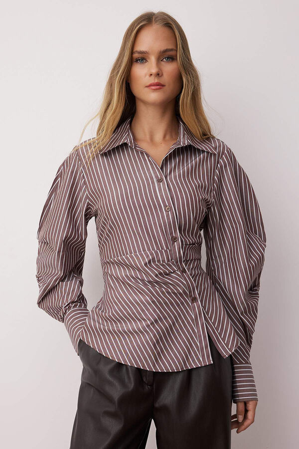 Trendyol Camisa de manga comprida com bot&otilde;es cru