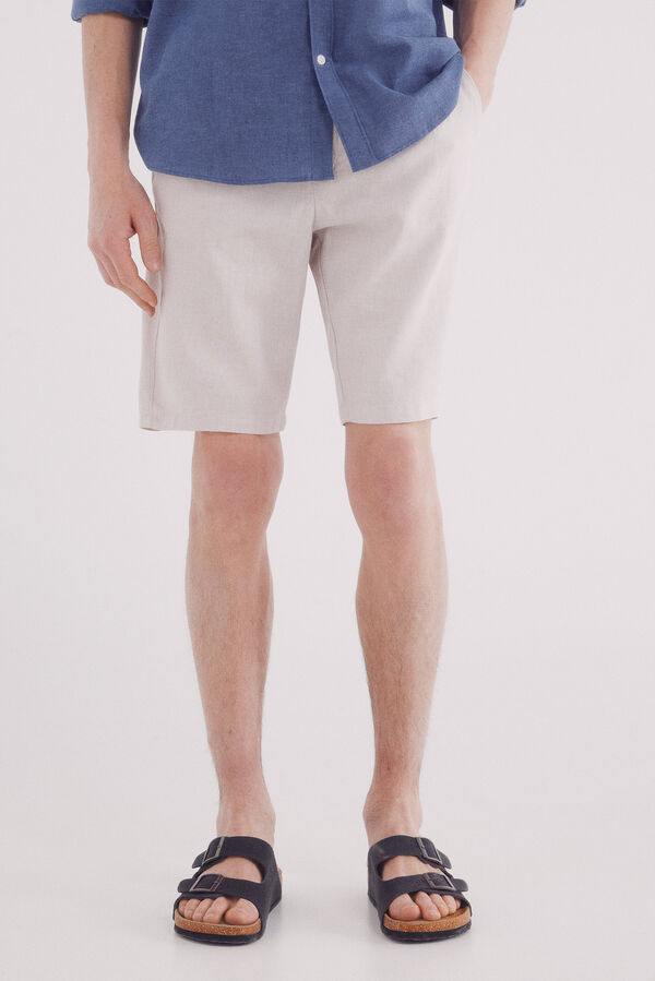 Springfield Bermuda slim fit em linho bege