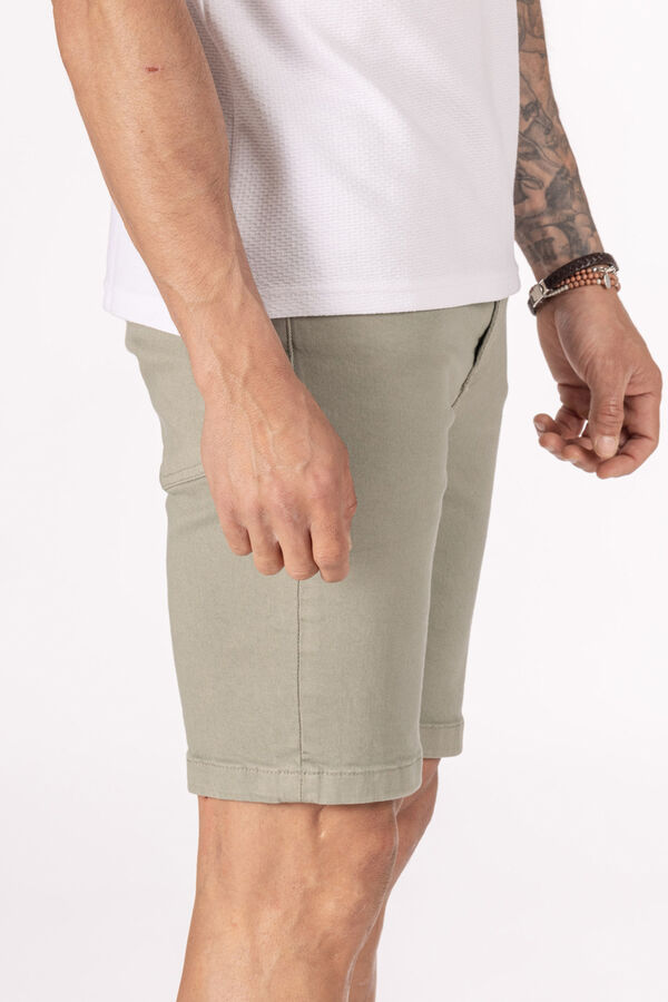 Celopman Bermuda 5 bolsos skinny  verde
