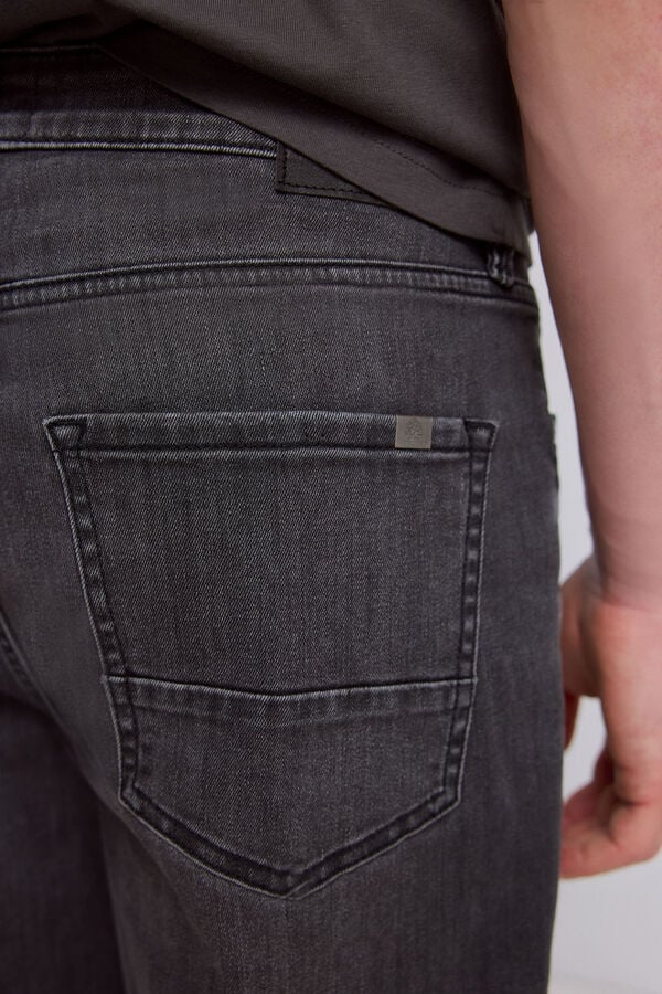 Springfield Jeans slim fit cinzento escuro lavagem desbotada cinzento
