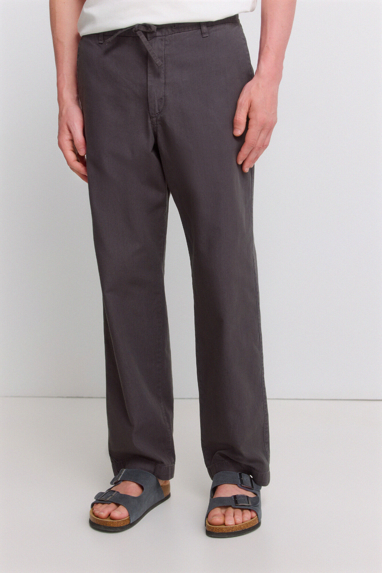 Springfield Cal&ccedil;a leve em linho straight fit