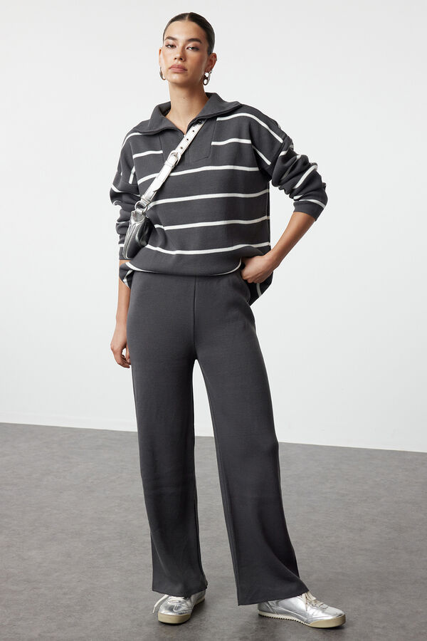 Trendyol Conjunto de camisola e cal&ccedil;a cinzento