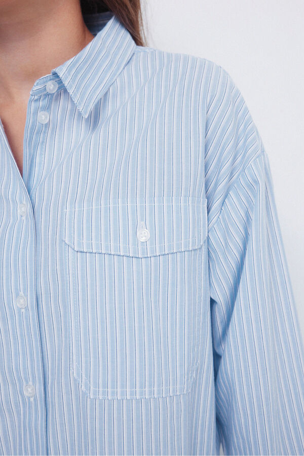 Springfield Camisa oversized com bolso de remendo azul