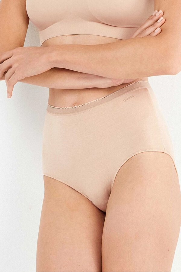Gisela Braguita alta b&aacute;sica con gal&oacute;n de encaje nude