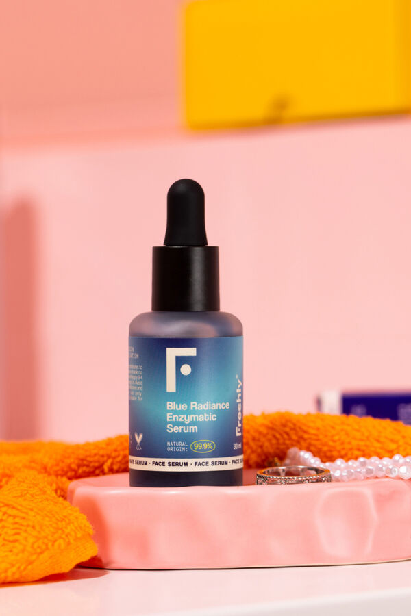 Freshly Cosmetics Mini s&eacute;rum facial exfoliante (15ml) blanco