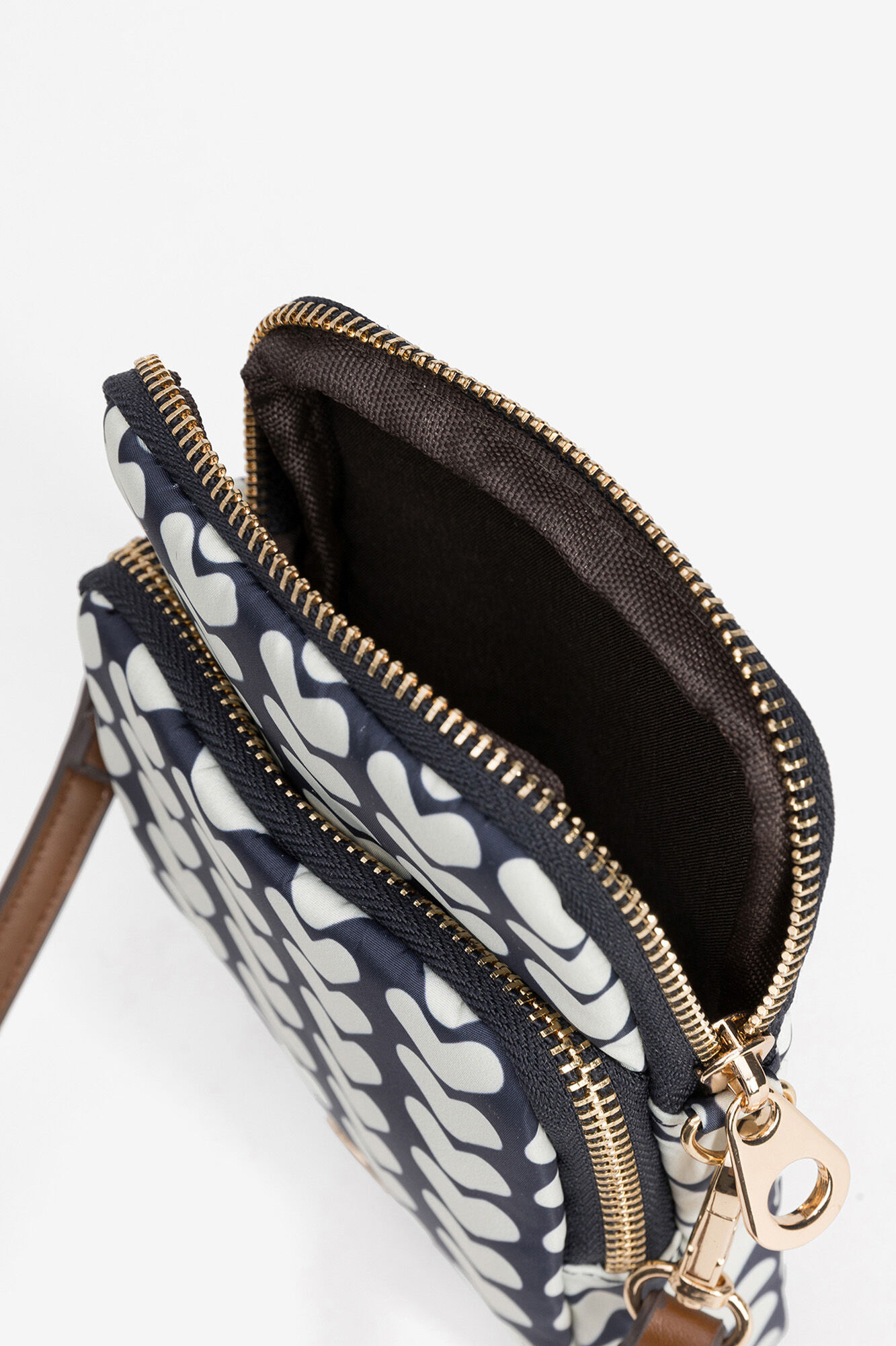 Vilanova Mala para telem&oacute;vel com cora&ccedil;&otilde;es