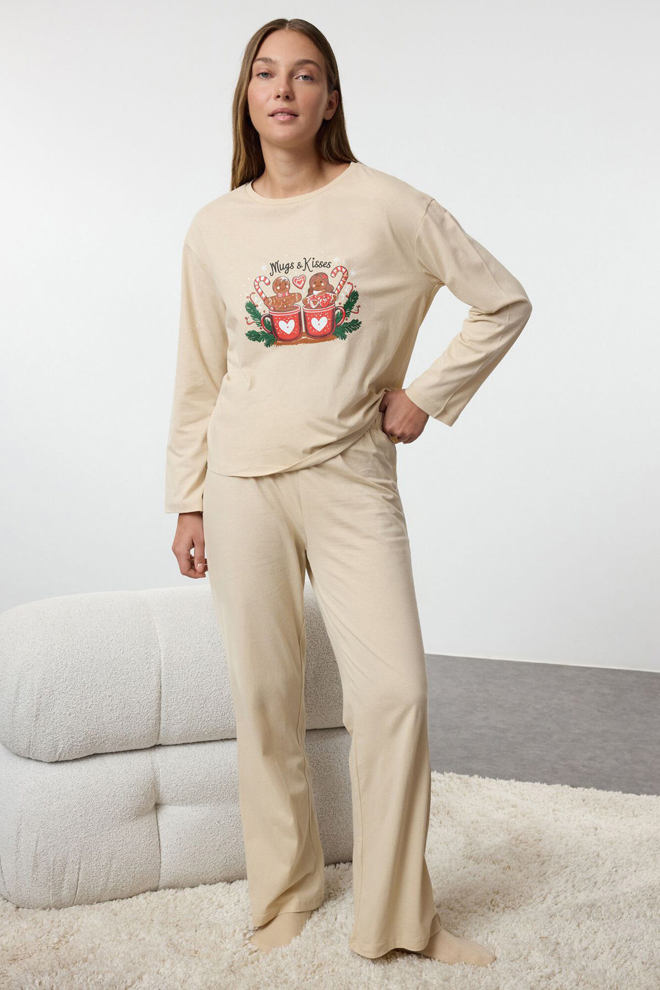 Trendyol Conjunto de pijama de inverno feminino, bege, para casal ou casal 