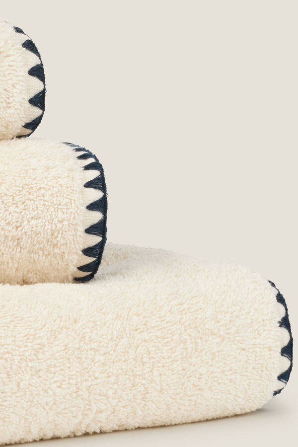 Textura Toalla baño pespunte marfil