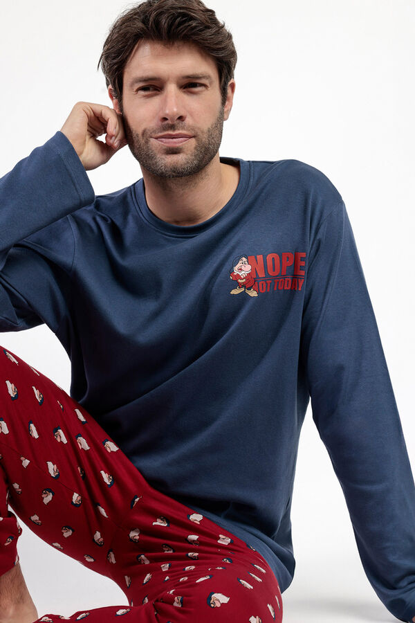 Admas Hoje não, rabugento, um pijama azul