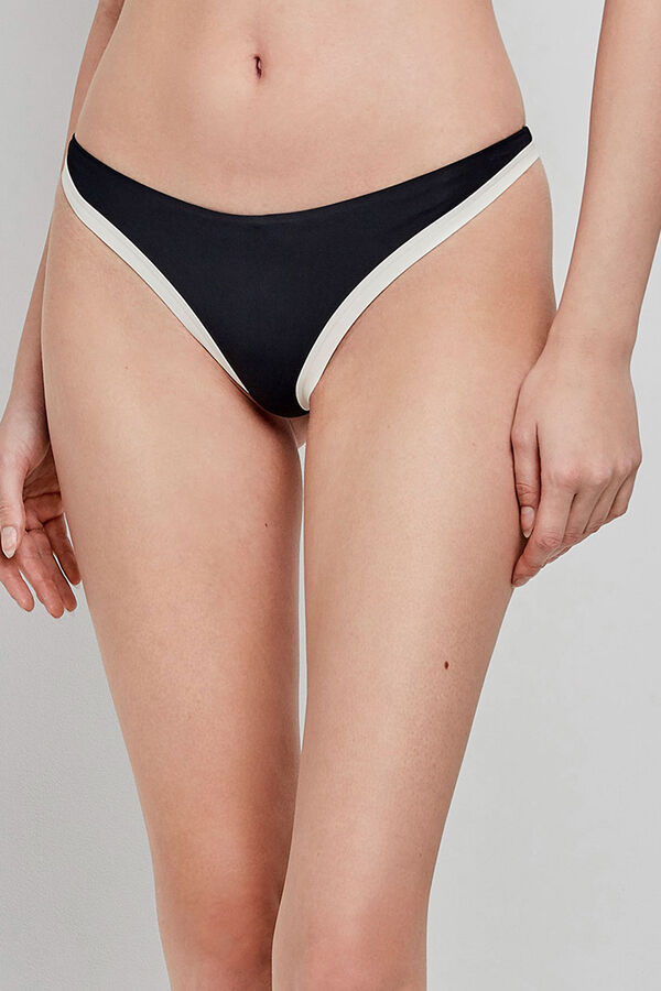 Gisela Cueca biquíni brasileira preta preto