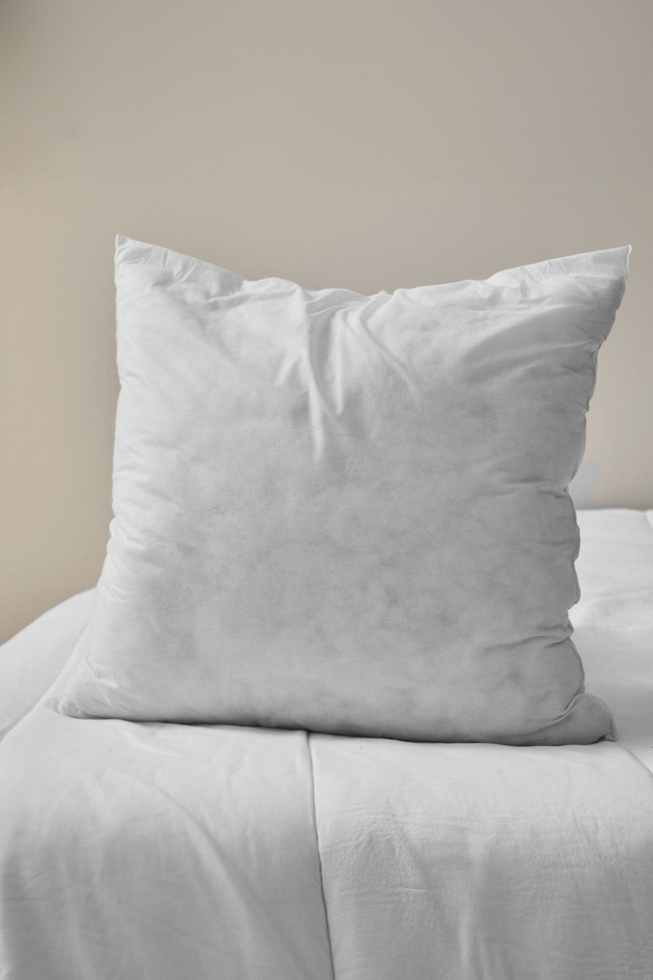 Calma House Relleno b&aacute;sico de fibra 60x60 cm