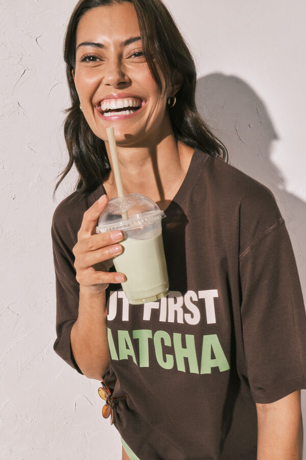 Women'secret T-shirt oversized castanha "But first matcha" cru