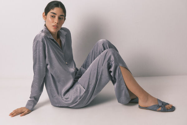 Women'secret Pijama camiseiro comprido cetim jacquard cinzento cinzento