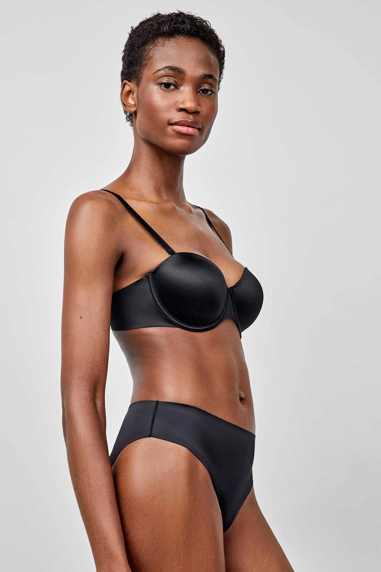 Gisela Braga Cl&aacute;sica satinada invisible