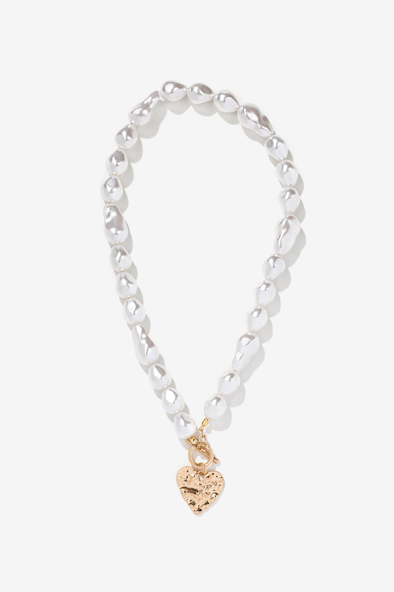 Vilanova Colar efeito p&eacute;rola com cora&ccedil;&atilde;o